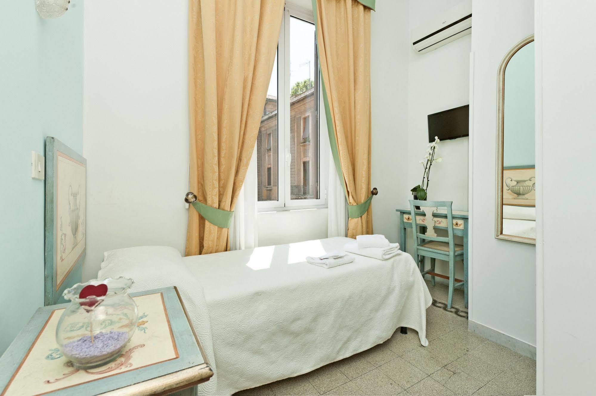 רומא Hotel Infinito - Gruppo Blam Hotels מראה חיצוני תמונה