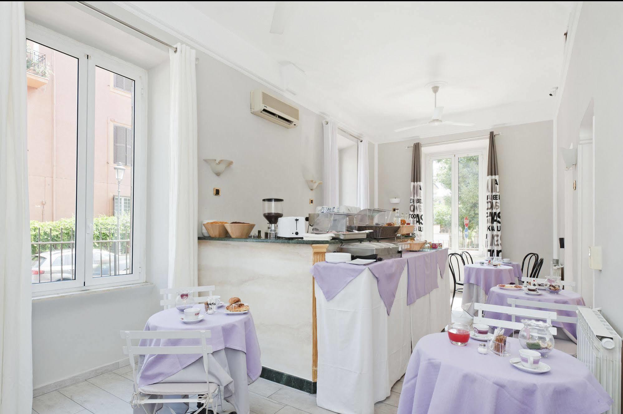 רומא Hotel Infinito - Gruppo Blam Hotels מראה חיצוני תמונה